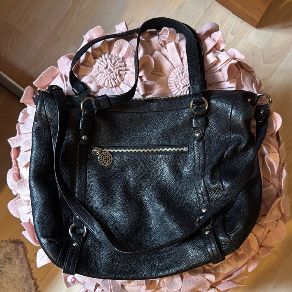 Coach Black Leather Shoulder Bag with Detachable Strap